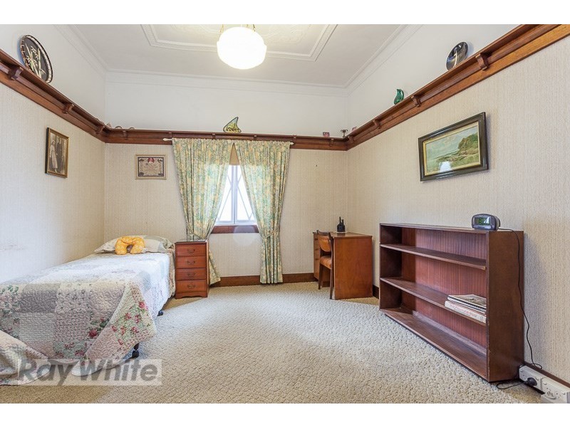 16 West Street, Coorparoo QLD 4151