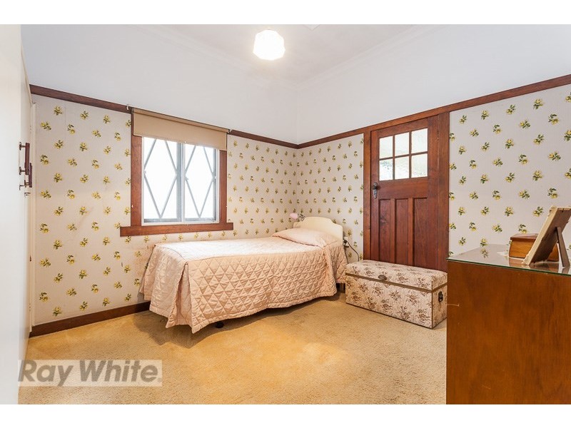 16 West Street, Coorparoo QLD 4151