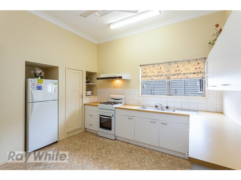 16 West Street, Coorparoo QLD 4151