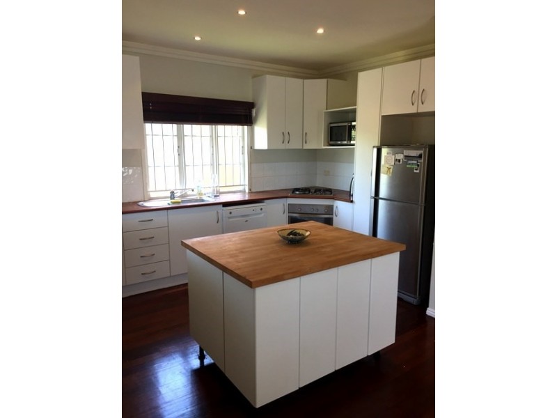 122 Ashby Street, Fairfield QLD 4103