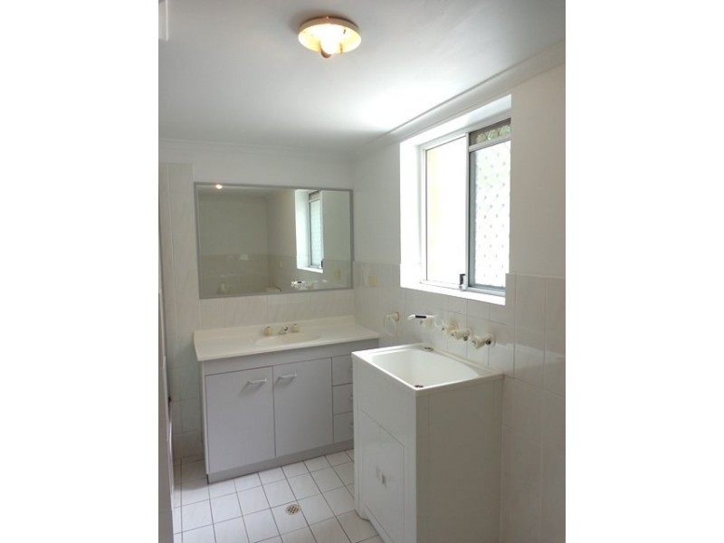 4/63 Shakespeare Street, Coorparoo QLD 4151