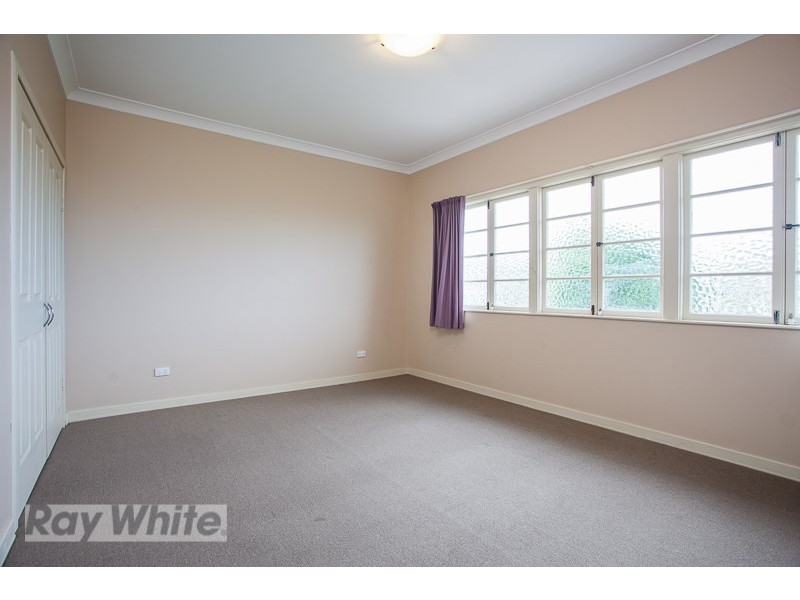 9 Arc Street, Coorparoo QLD 4151