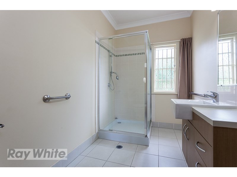 9 Arc Street, Coorparoo QLD 4151