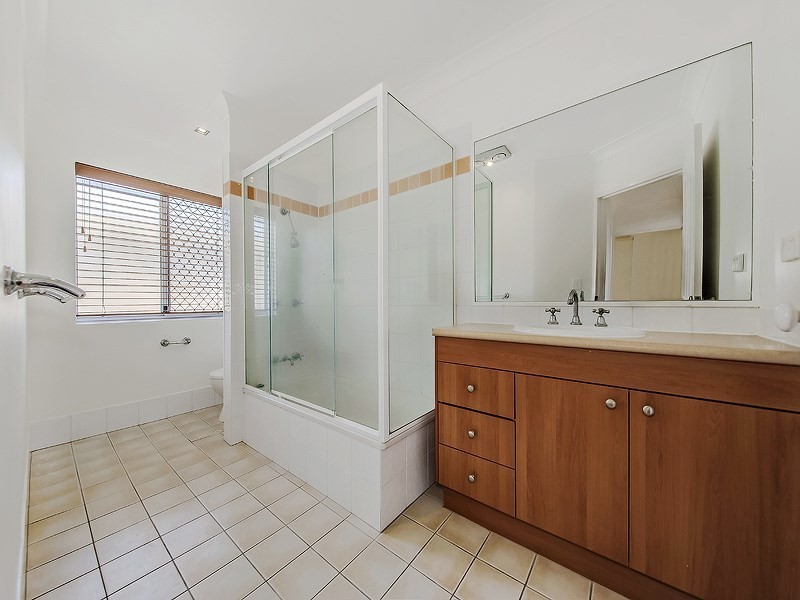 5/42 Nicklin Street, Coorparoo QLD 4151