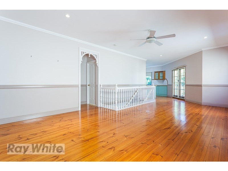 61 Macdonald Street, Norman Park QLD 4170