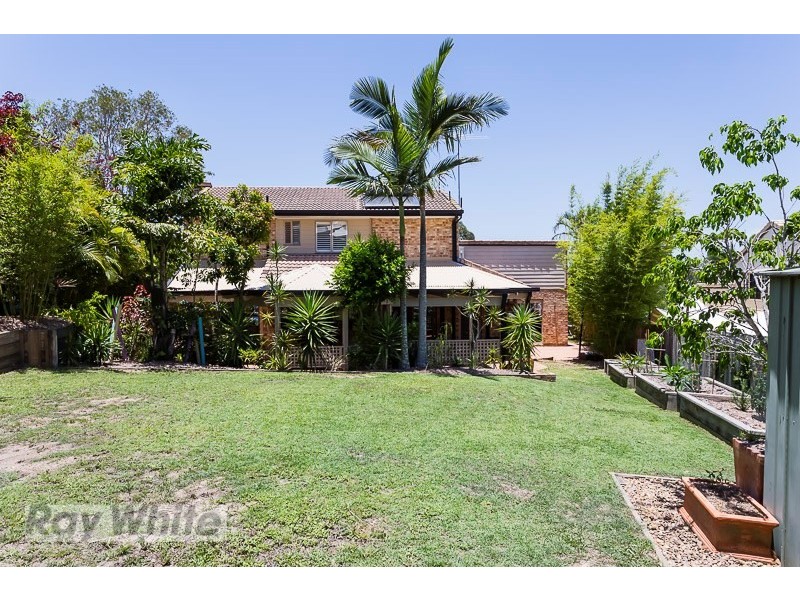 74 Banbury Street, Carina QLD 4152