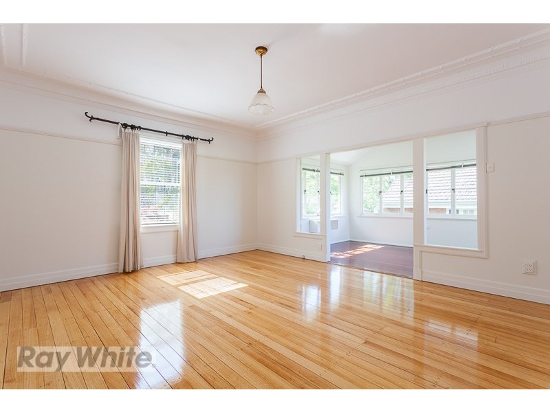 6 Letchworth Road, Coorparoo QLD 4151