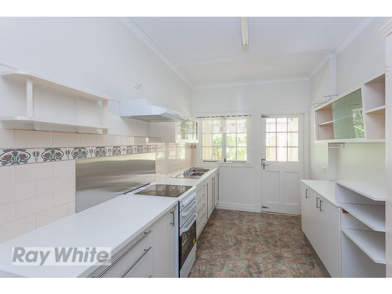 6 Letchworth Road, Coorparoo QLD 4151