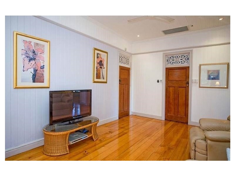 1/20 Nicklin Street, Coorparoo QLD 4151