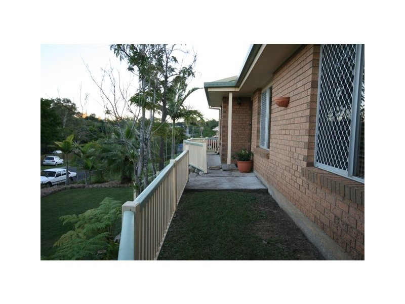 27 Picasso Street, Carina QLD 4152