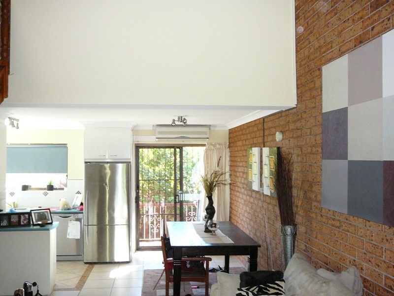 62 Macaulay Street, Coorparoo QLD 4151