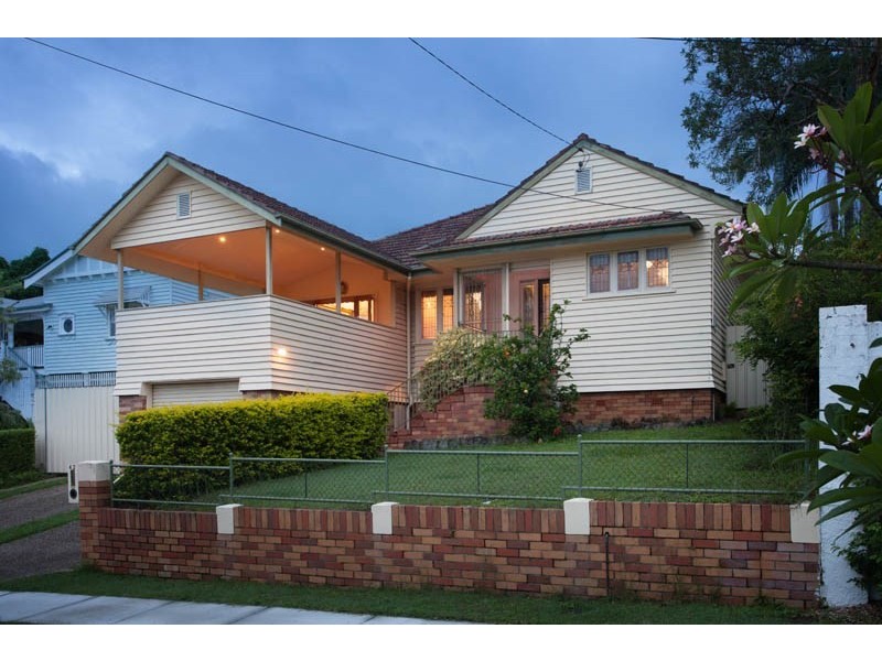 42 Brae Street, Coorparoo QLD 4151