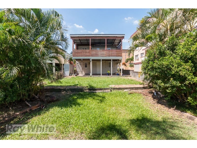 11 Rialto Street, Coorparoo QLD 4151