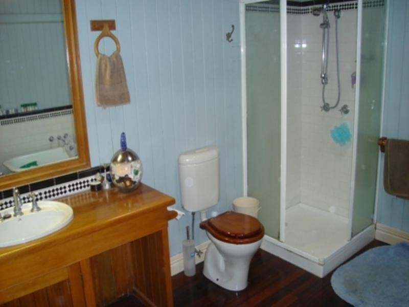 114 Temple Street, Coorparoo QLD 4151