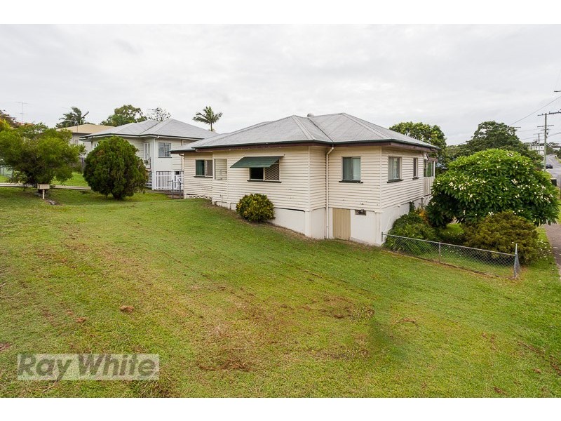24 Thomas Street, Camp Hill QLD 4152