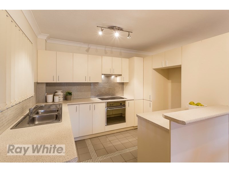 2/85 Kitchener Street, Coorparoo QLD 4151
