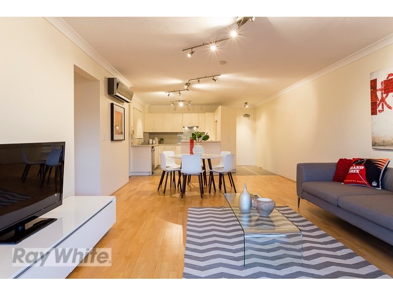 2/85 Kitchener Street, Coorparoo QLD 4151
