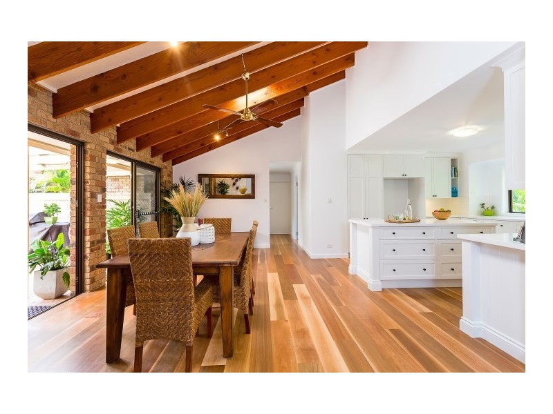 9 Glenheaton Court, Carindale QLD 4152