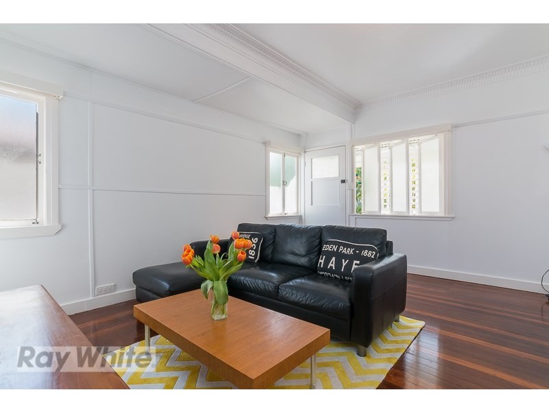 26 Nelson Street, Coorparoo QLD 4151