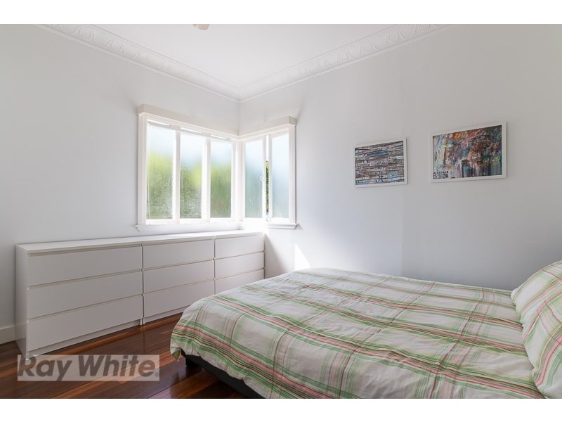 26 Nelson Street, Coorparoo QLD 4151