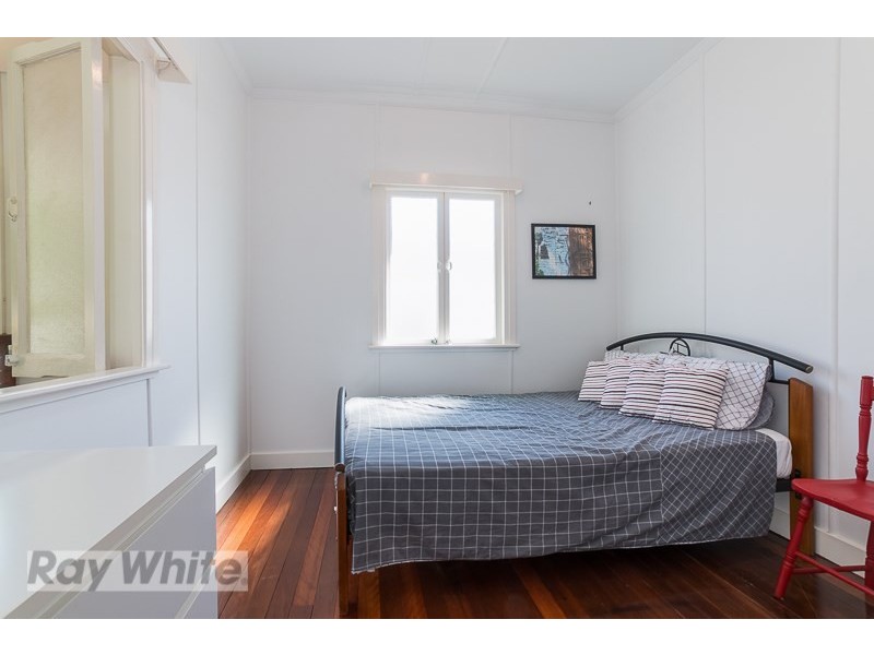 26 Nelson Street, Coorparoo QLD 4151