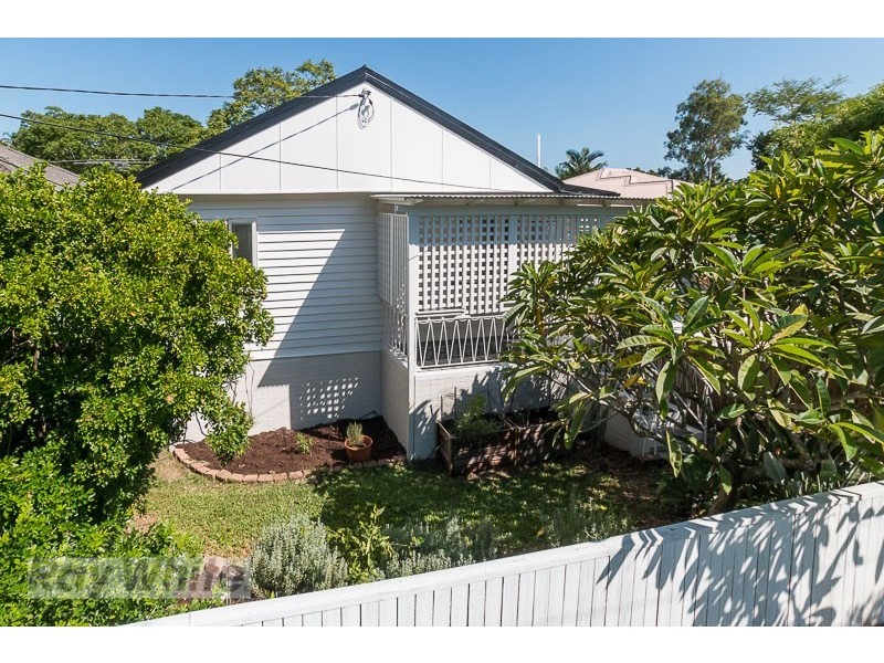 26 Nelson Street, Coorparoo QLD 4151