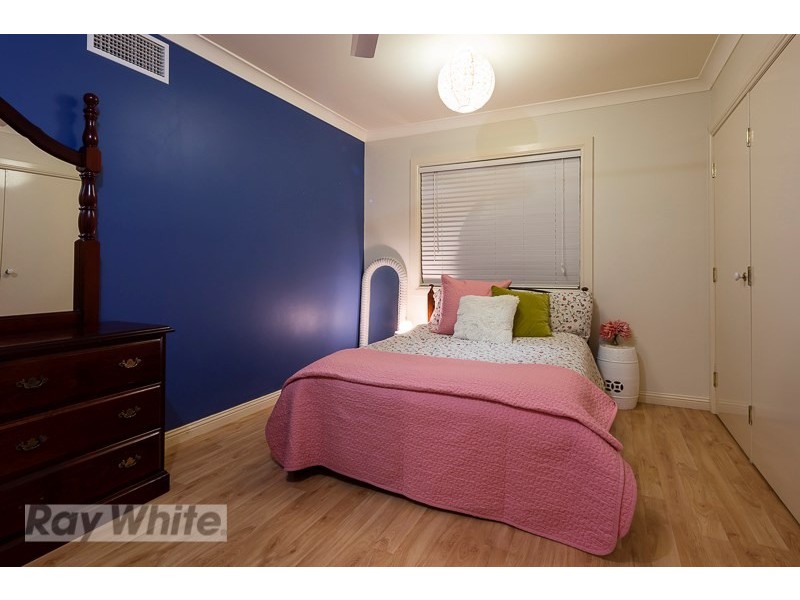 33 Wylma Street, Holland Park QLD 4121