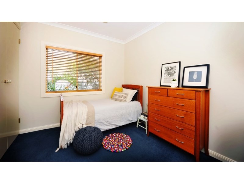 33 Wylma Street, Holland Park QLD 4121