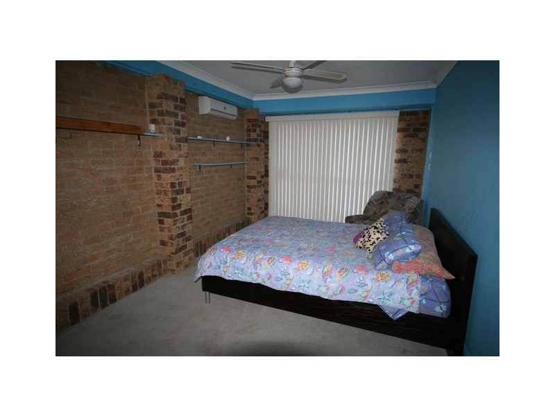 14 Homebush Drive, Regents Park QLD 4118