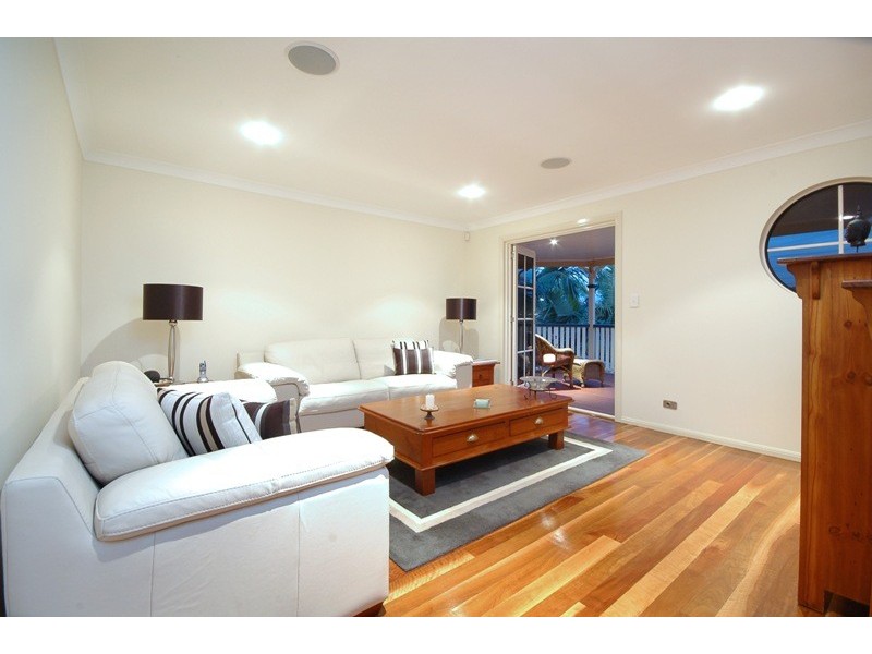 16 Walker Street, Coorparoo QLD 4151