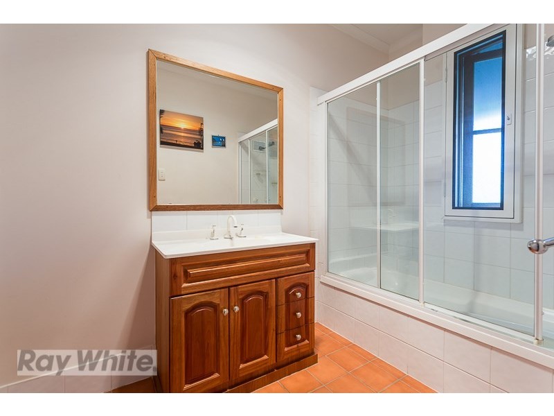 40 Donald Street, Camp Hill QLD 4152