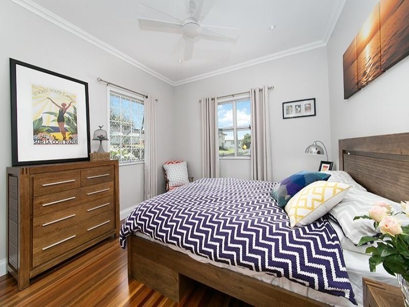 102 Florence Street, Carina Heights QLD 4152