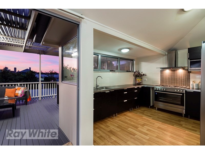 26 Ninth Avenue, Coorparoo QLD 4151