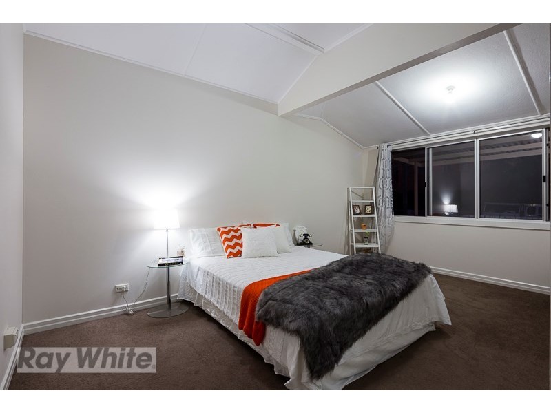 26 Ninth Avenue, Coorparoo QLD 4151