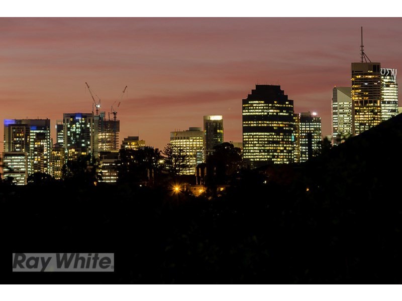 26 Ninth Avenue, Coorparoo QLD 4151