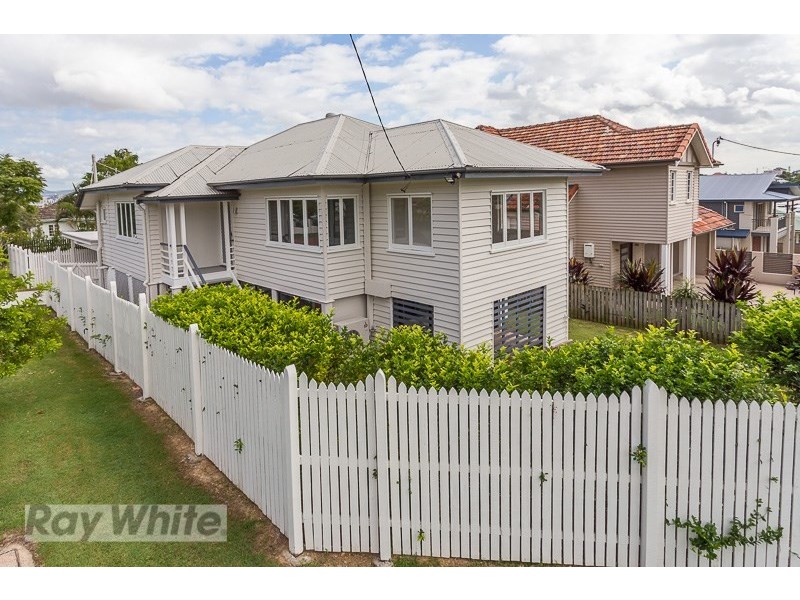 28 Martha Street, Camp Hill QLD 4152