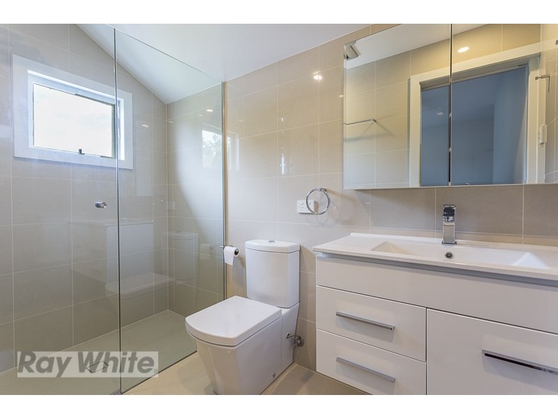 28 Martha Street, Camp Hill QLD 4152