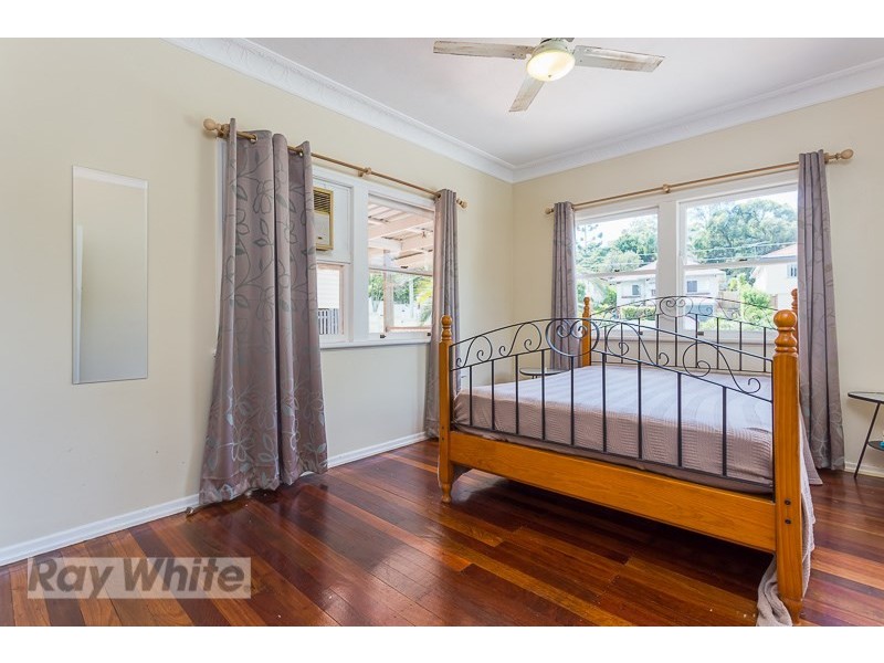 23 Wills Street, Coorparoo QLD 4151