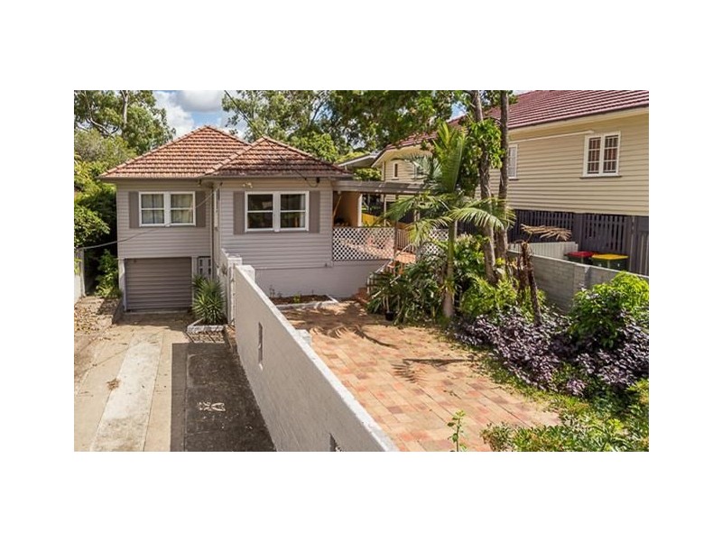 23 Wills Street, Coorparoo QLD 4151