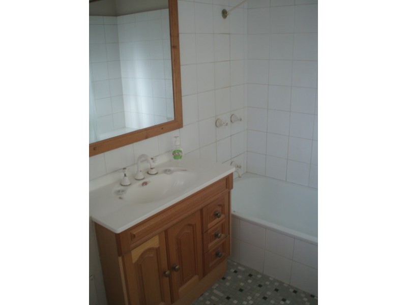 8/72 Heath Street, East Brisbane QLD 4169