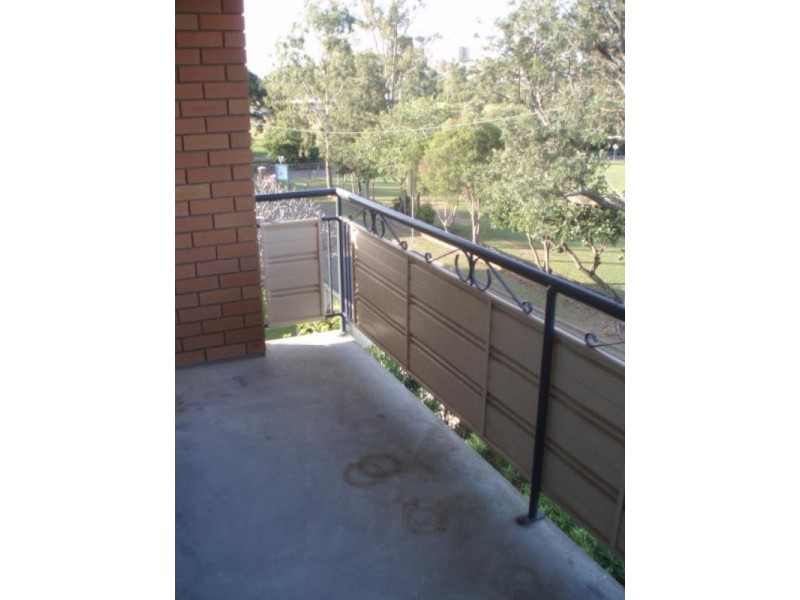 8/72 Heath Street, East Brisbane QLD 4169