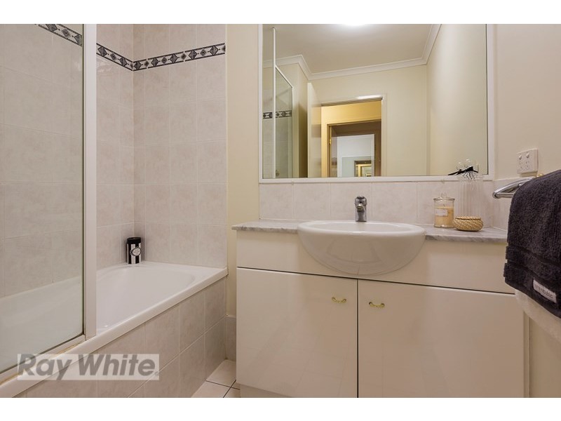 73/55 Harries Road, Coorparoo QLD 4151