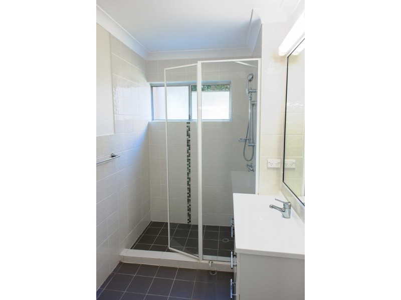 1/9 Rutland Street, Coorparoo QLD 4151