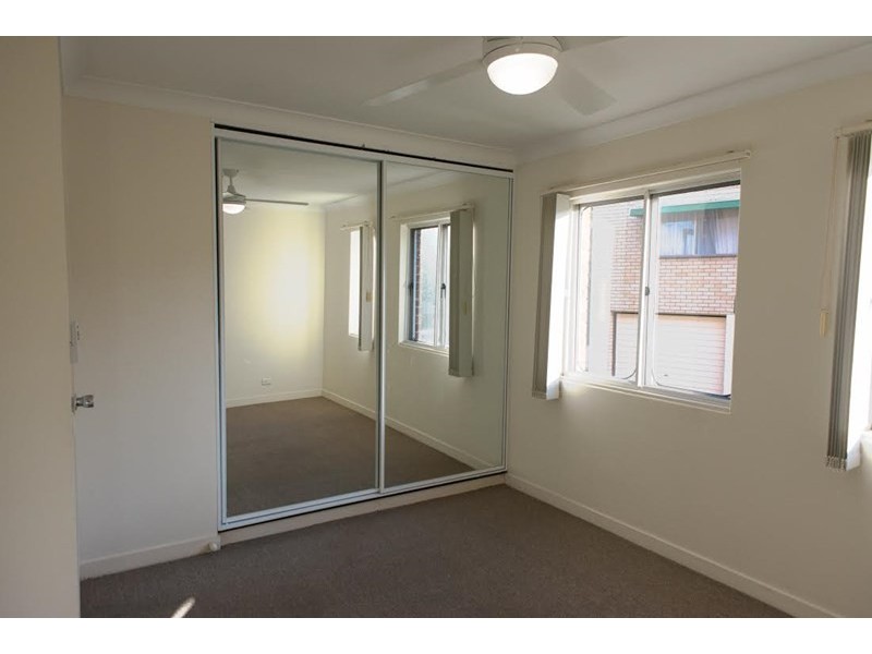 1/9 Rutland Street, Coorparoo QLD 4151