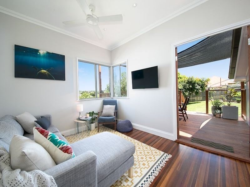 102 Florence Street, Carina QLD 4152