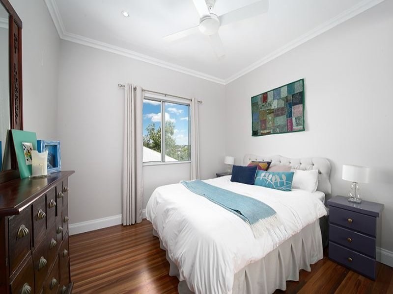 102 Florence Street, Carina QLD 4152