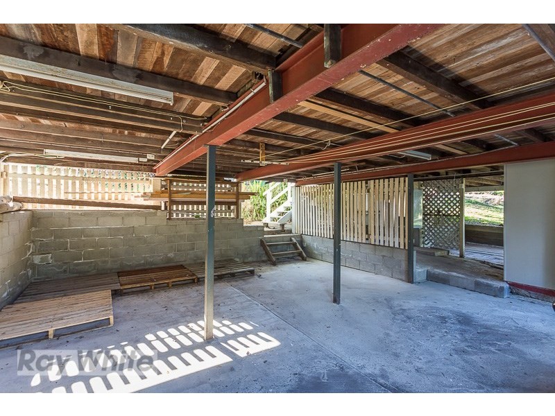 18 Tiny Street, Greenslopes QLD 4120