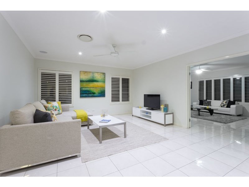 22 Rigel Street, Coorparoo QLD 4151