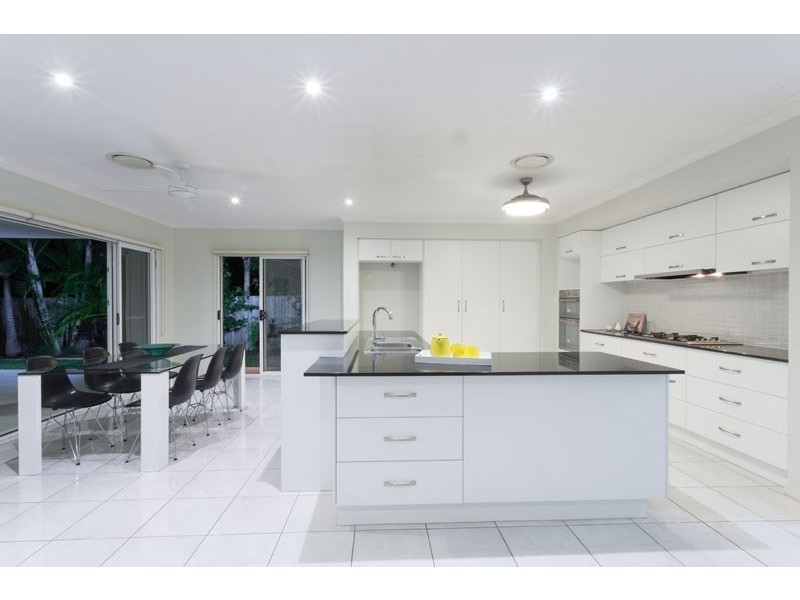 22 Rigel Street, Coorparoo QLD 4151