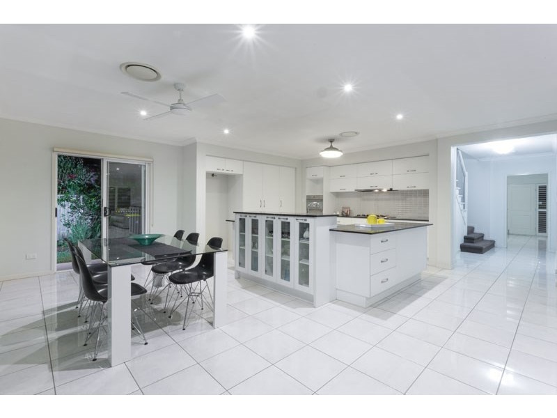 22 Rigel Street, Coorparoo QLD 4151